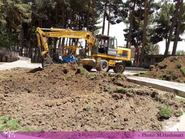 گزارش تصویری: آماده‌سازی محل دفن استاد حمید سبزواری