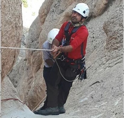 گردشگر گرفتار در ارتفاعات داورزن نجات یافت